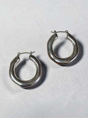 RLM SoHo Polished Silver Sculpted Hoop Earrings